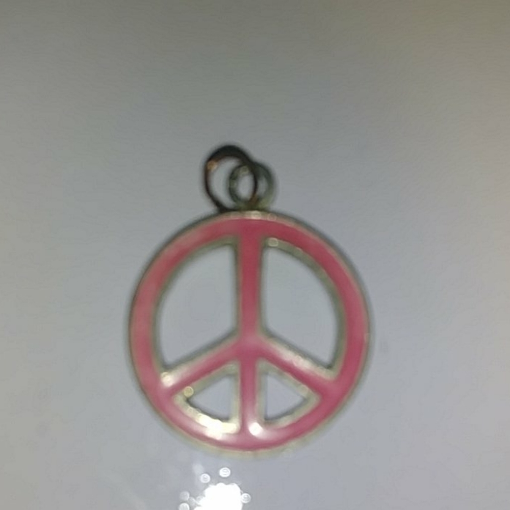 Necklace pendant
